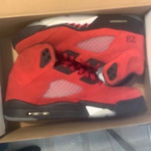 Air Jordan 5 “Raging Bulls”